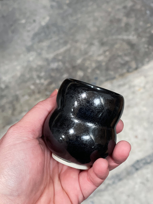IWA Small Cup - Black Oilspot