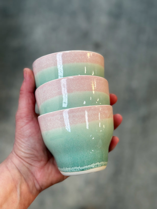 HORIZON medium cup - sea rose / grass
