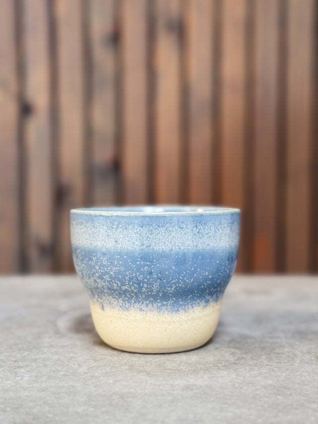 HORIZON large cup - blue mist / eggshell