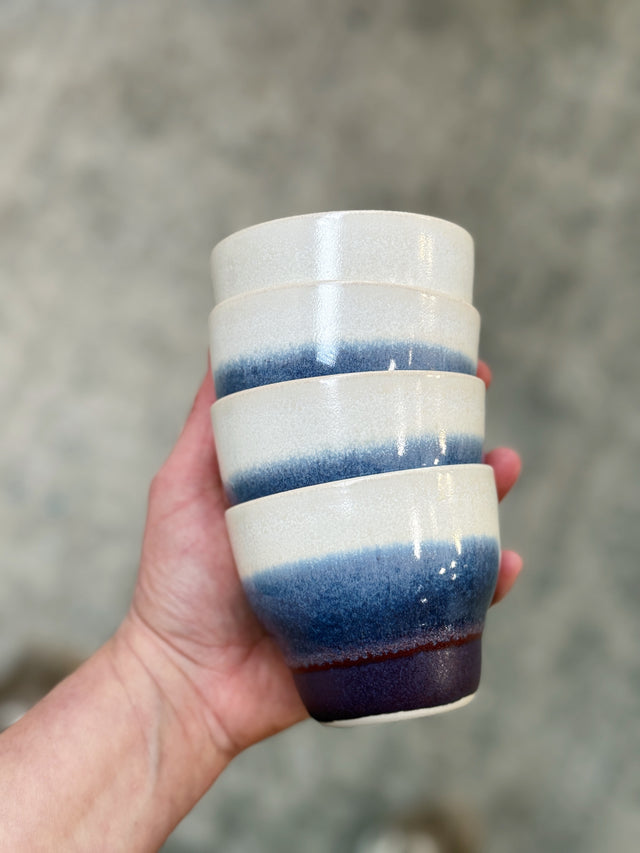 HORIZON medium cup - snow / plum