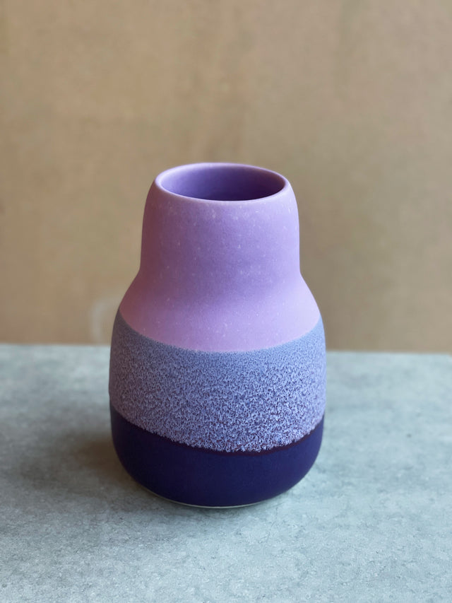 HORIZON large vase - matte purple/plum