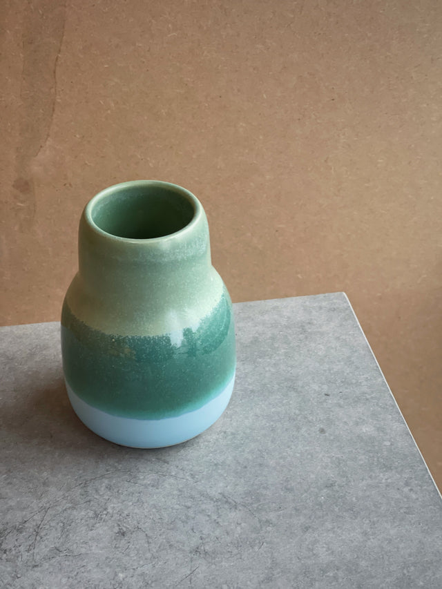 HORIZON small vase - grass/matte baby blue