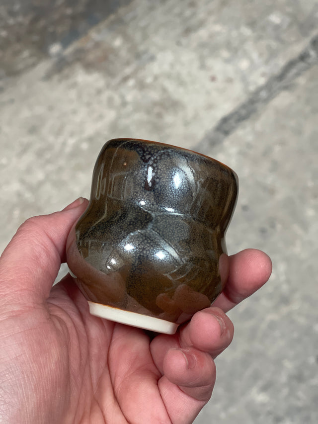 IWA Small Cup - Brown Oilspot