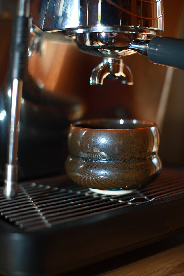 IWA Large Cup - Brown Oilspot