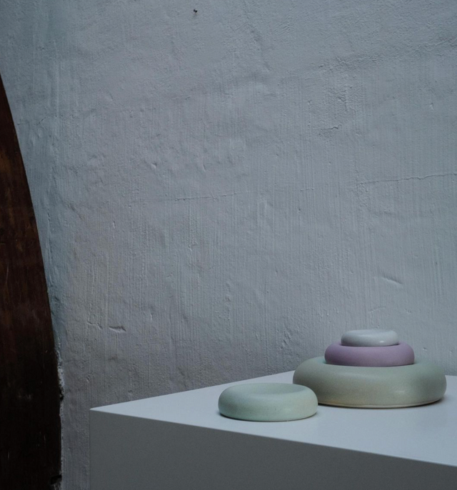 Pebble Medium Dish - Leaf