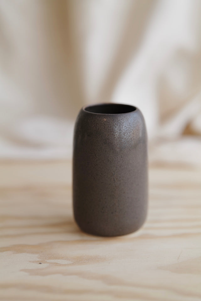 Nordland Small Vase - Walnut